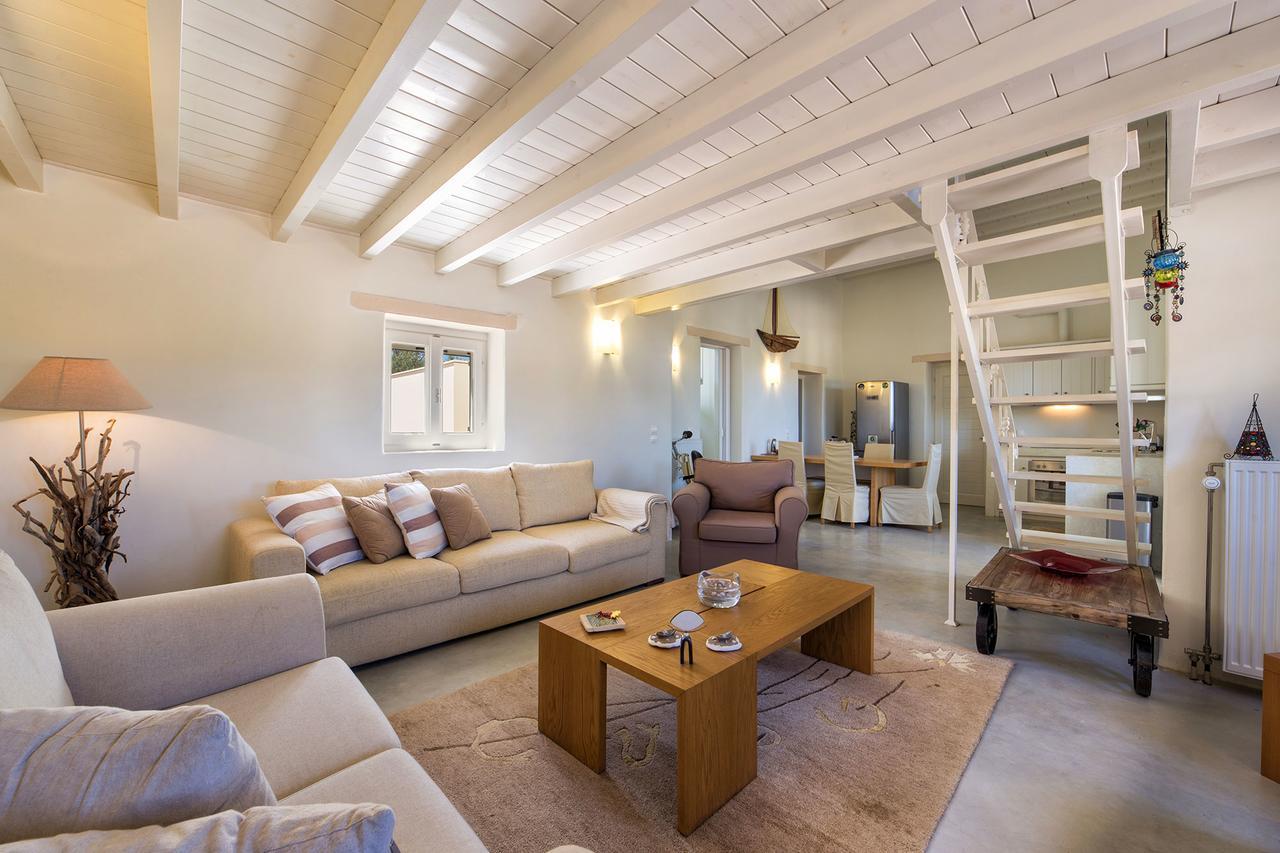 Villa Filizi - Filizi Naoussa Paros Santa Maria  Eksteriør billede